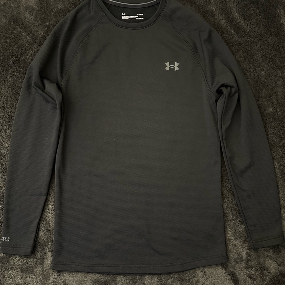 Men's NEW Under Armour Black Base 4.0 Long Sleeve Soft Thermal Fitted Medium